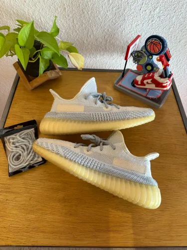 Adidas Yeezy 350 V2 ?Cloud White?
