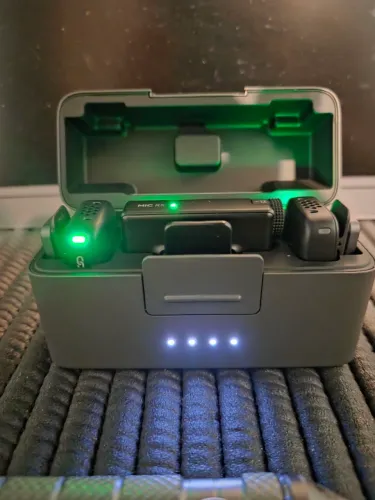 Microfone de Lapela Sem Fio DJI Mic Mini (2 TX + Case) - Usado 2x