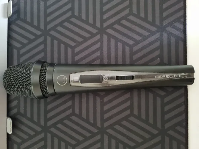 SEM BASE! Microfone sem fio AKG HT-45 