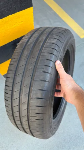 Pneu Goodyear aro 16 195-55 em estado de novo