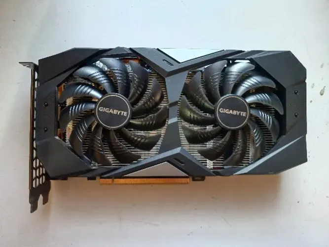 Placa de Video Geforce GTX 1660 Super Gigabyte