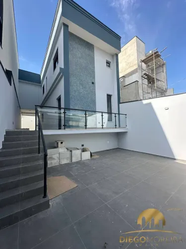 Sobrado à Venda com 3 dormitórios - Jardim dos Abreus, Caieiras-SP