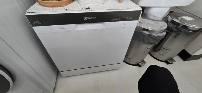 Lava-Louças Electrolux LL08B - 8 Serviços - Branca