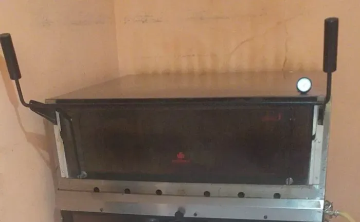 ? FORNO INDUSTRIAL A GÁS À VENDA