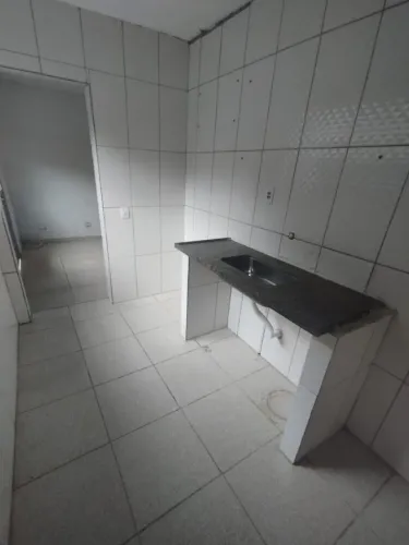 Aluga-se quarto cozinha e banheiro, NAO TEM SALA 