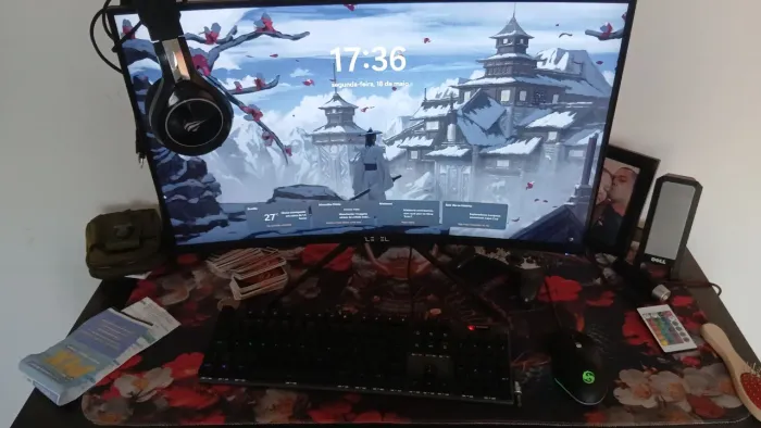 Monitor level 27 polegadas curvo 