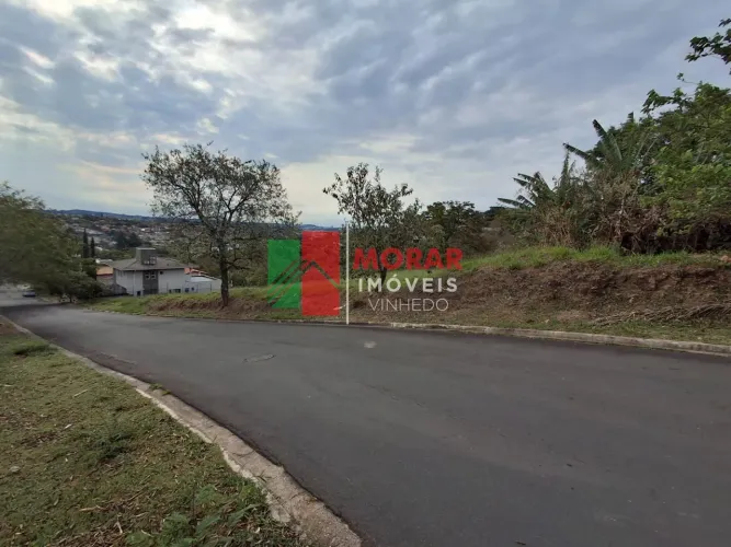 Terreno de 5.600 m² no Mirante das Estrelas  Vinhedo/SP