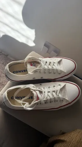 Tênis converse All Star tamanho 35(serve 36)