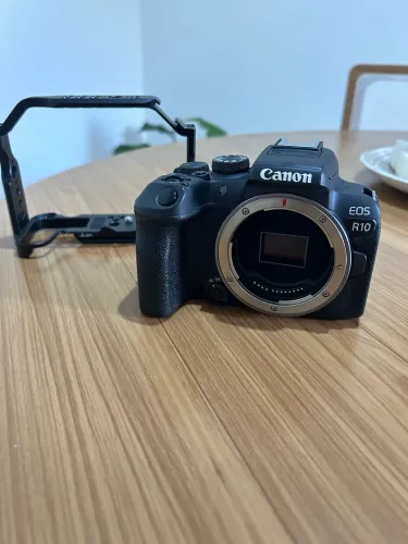 Camera canon R10