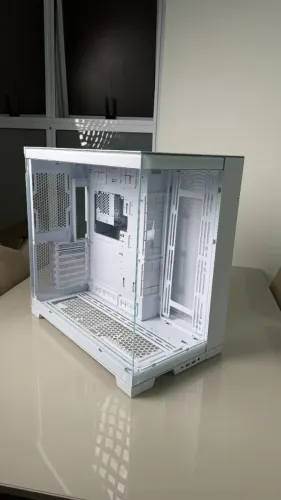 Gabinete Lian Li RGB EVO Branco
