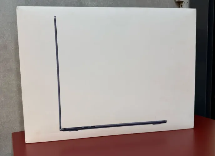 MacBook M5 chip 15? 16/512GB novo (LOJA FÍSICA)