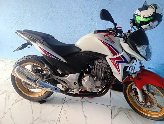 Moto cb 300 edição limitada 