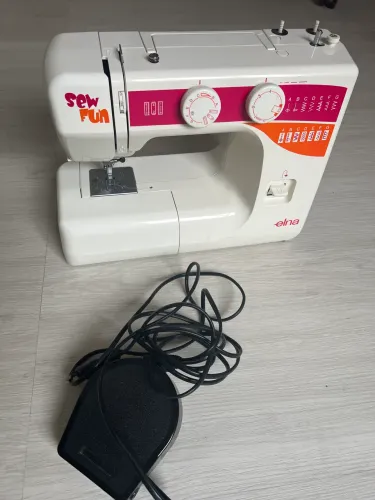 Máquina de Costura Elna Sew Fun - Pouco Uso, Conservada e Funcionando Perfeitamente