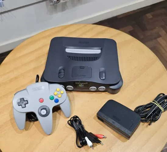 Nintendo 64 com 1 Controle