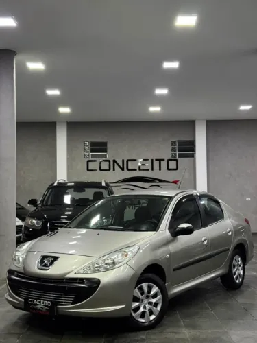 Peugeot 207 Sedan Passion XR 1.4 Flex 8V 4P 2011