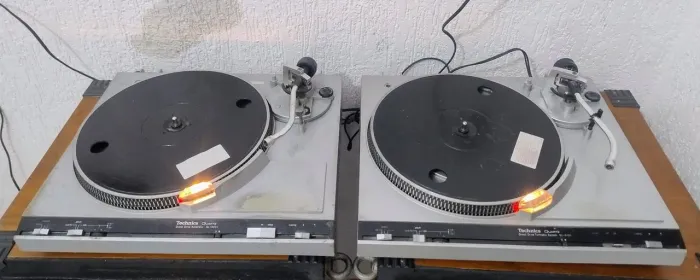 Technics turntables