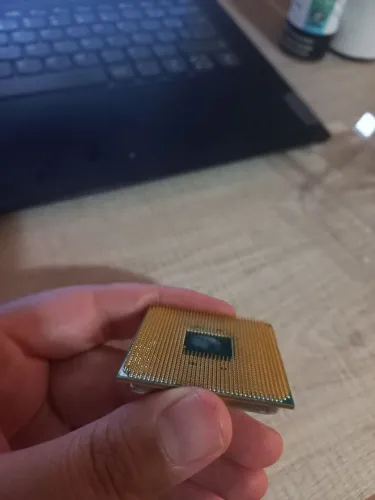 Processador AMD Athlon 3000G AM4 com Vídeo Integrado Vega 3 + Cooler