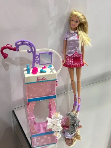 Boneca Barbie Quero Ser Tosadora Estilista de Bichinhos Pet Groomer Mattel 2012 Raridade