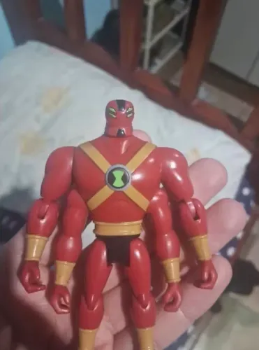 Quatro Braços Ben 10 UAF Bandai