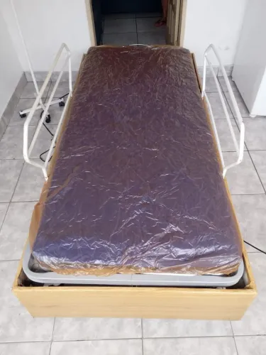 Cama hospitalar Elétrica