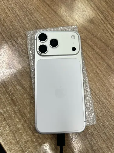 IPHONE 17 PRO MAX // 1TB