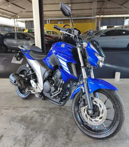 YAMAHA FZ25 APENAS 16.000 KM