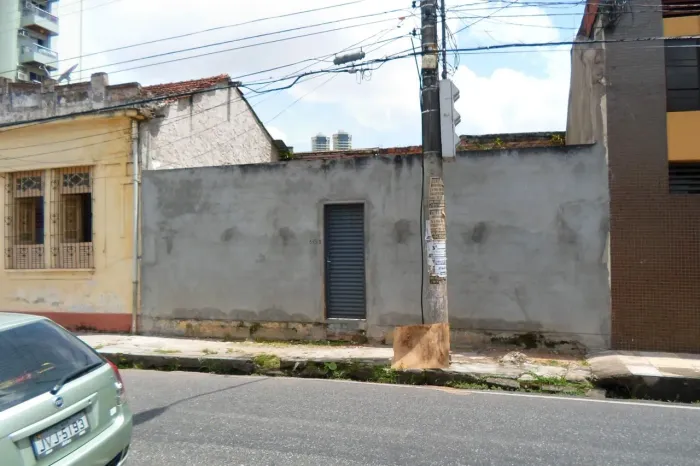Aluga-se Terreno no Reduto
