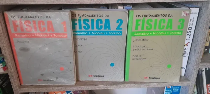 Livros Fundamentos da Física 3 vol.