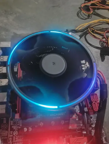 ? COOLER GAMEMAX RGB 120MM X99 ?
