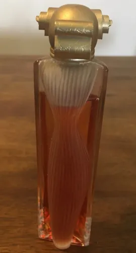 Perfume francês Organza da Givenchy de50 ml sem caixa mas otimo