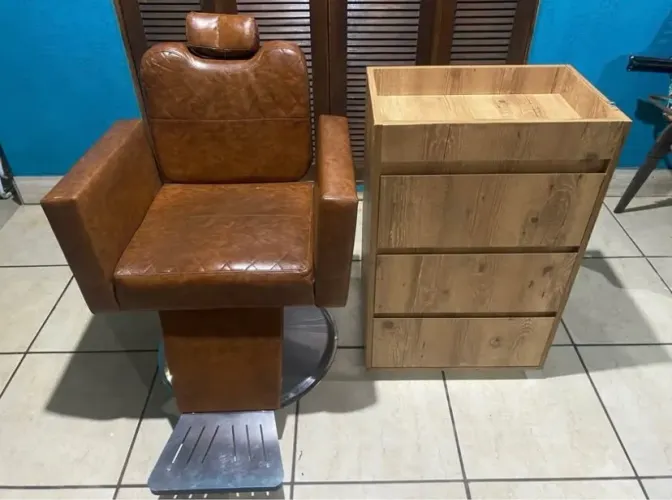 Cadeira de barbeiro + Bancada