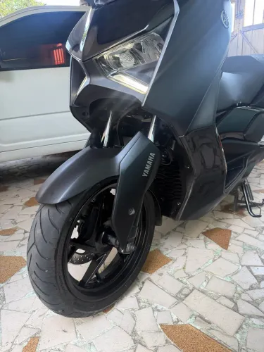 XMAX 2025 NOVA NA GARANTIA 