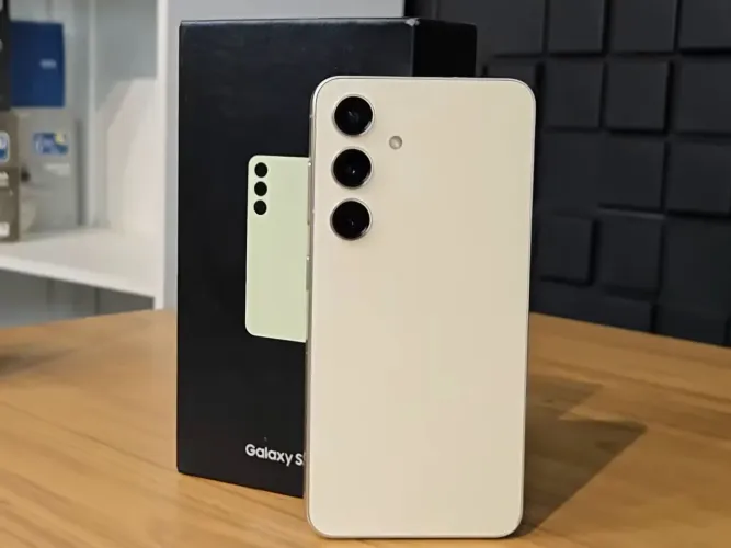 Samsung s24 normal de 256gb zerado na caixa