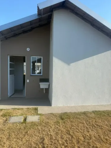 Imóvel para aluguel possui 50 metros quadrados com 2 quartos em São Francisco - Cuiabá - M