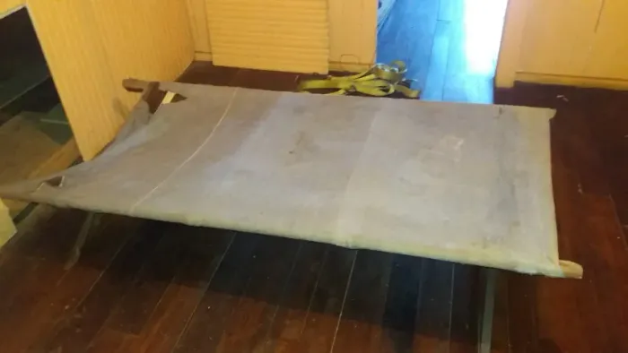 Cama militar de campanha