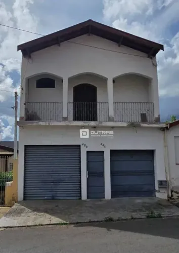 Casa à venda na Vila Rezende, em Piracicaba, em excelente localização, próxima ao Hospital