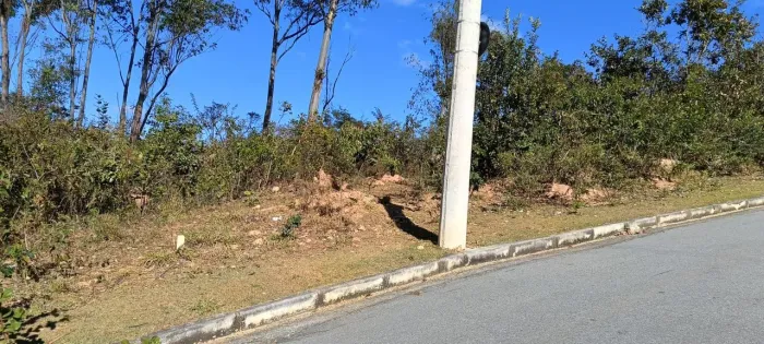 Lote no Bairro Serranos