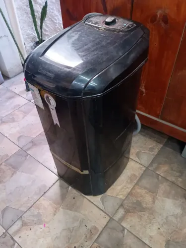 Tanquinho Colormaq 10kg usado 127v