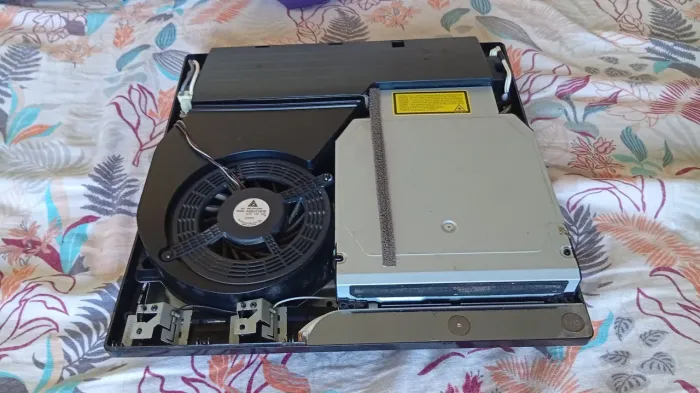 Playstation 3. PS3 desbloqueado (leia a descrição para saber mais !!!)