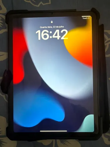 iPad Air 4ª Geração 64GB Cinza Espacial - Ótimo Estado + Capa e Película