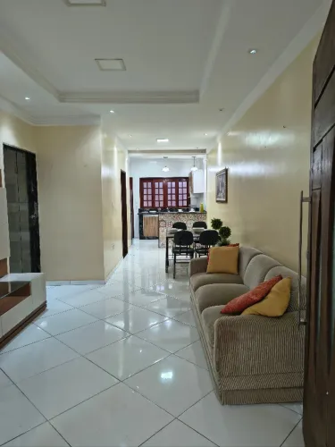 vendo uma excelente casa no loteamento Joel Caetano em conceição do Jacuípe Bahia