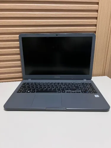 Notebook Samsung Intel core i3
