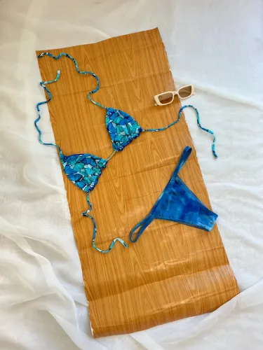 Biquíni azul 