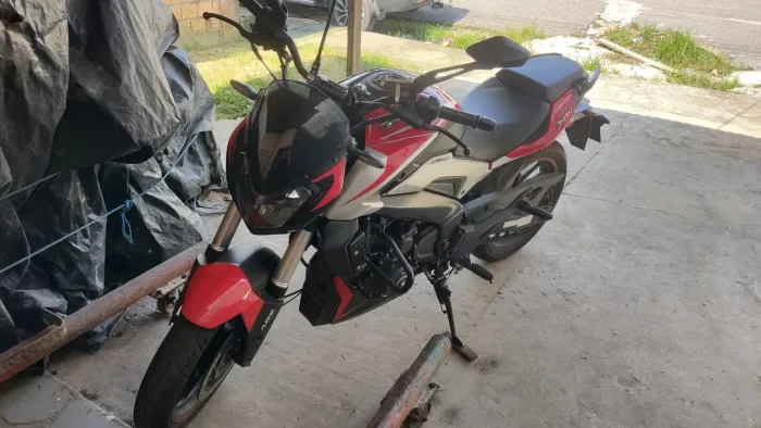 Bajaj dominar 250
