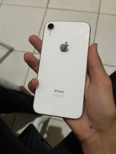 IPHONE XR 64gb