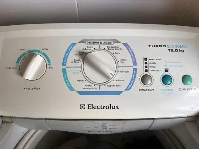 Máquina de lavar roupa ELECTROLUX TURBO ECONOMIA 12 KG LTE12 220V