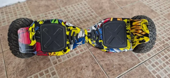 Hoverboard com som por Bluetooth