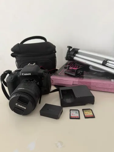 Canon EOS Rebel T6i | Kit Completo com Acessórios | MUITO BEM CUIDADA