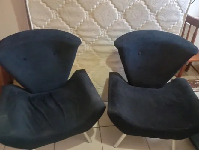2 poltronas em ótimas condições 