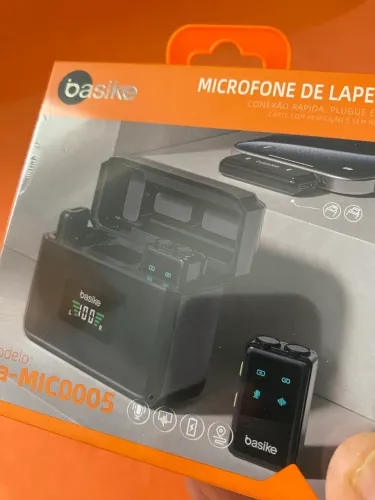 Microfone de Lapela Tipo C e Light